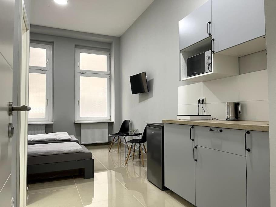 West Side Story 2 Apartment *
